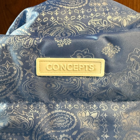 Concepts Canada Goose collab vest XL new with tags blue bandana print - Picture 5 of 13